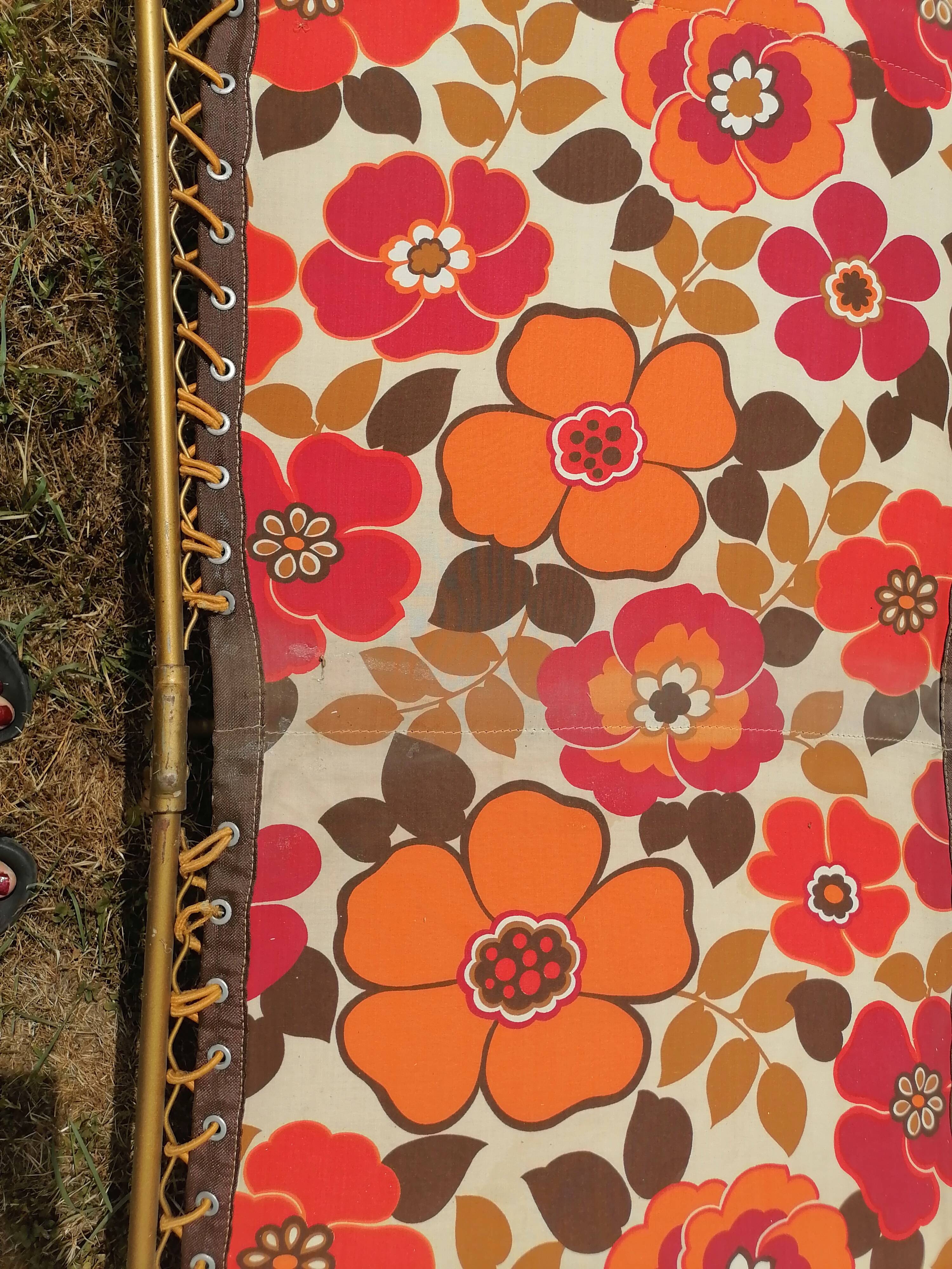 Folding bed lafuma vintage flowers