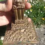 Financial-style candle holders in gilded bronze