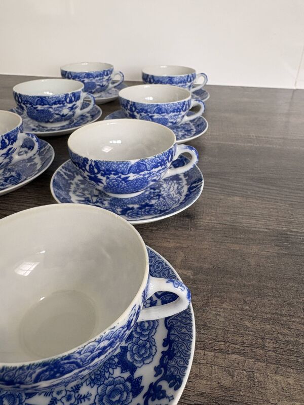 Service 8 tasses et sous-tasses en porcelaine Bleue de Chine