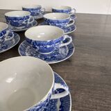 Service of 8 cups and saucers in Chinese blue porcelain.