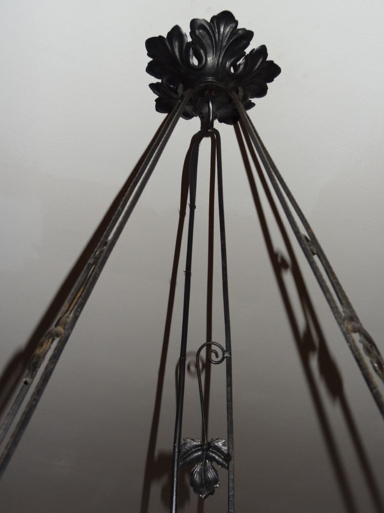 Art Deco Lustre Noverdy France in beaten iron
