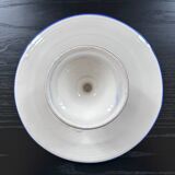 Pie dish on foot