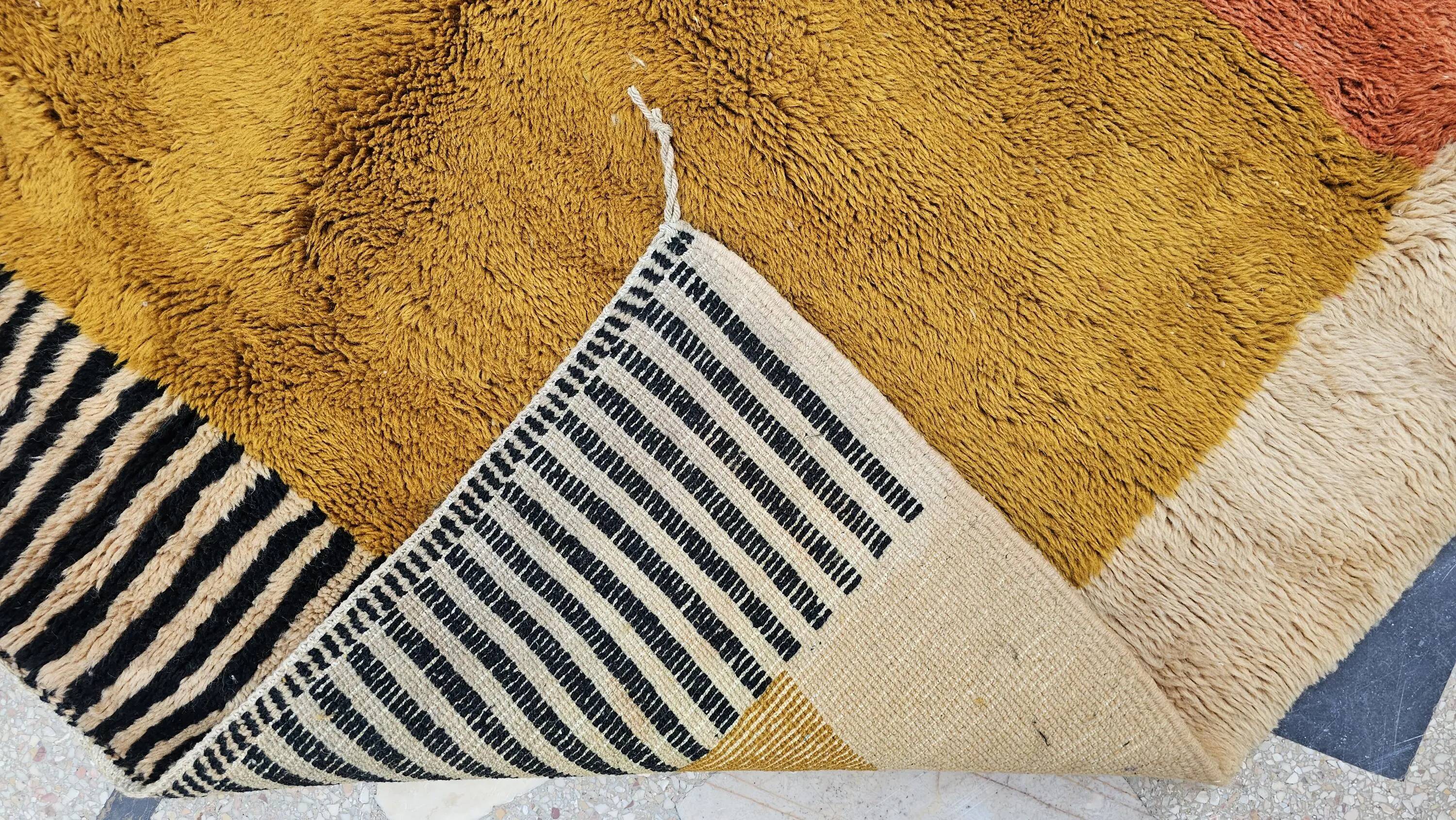 Traditional handmade carpet 250cm x 150cm Moroccan