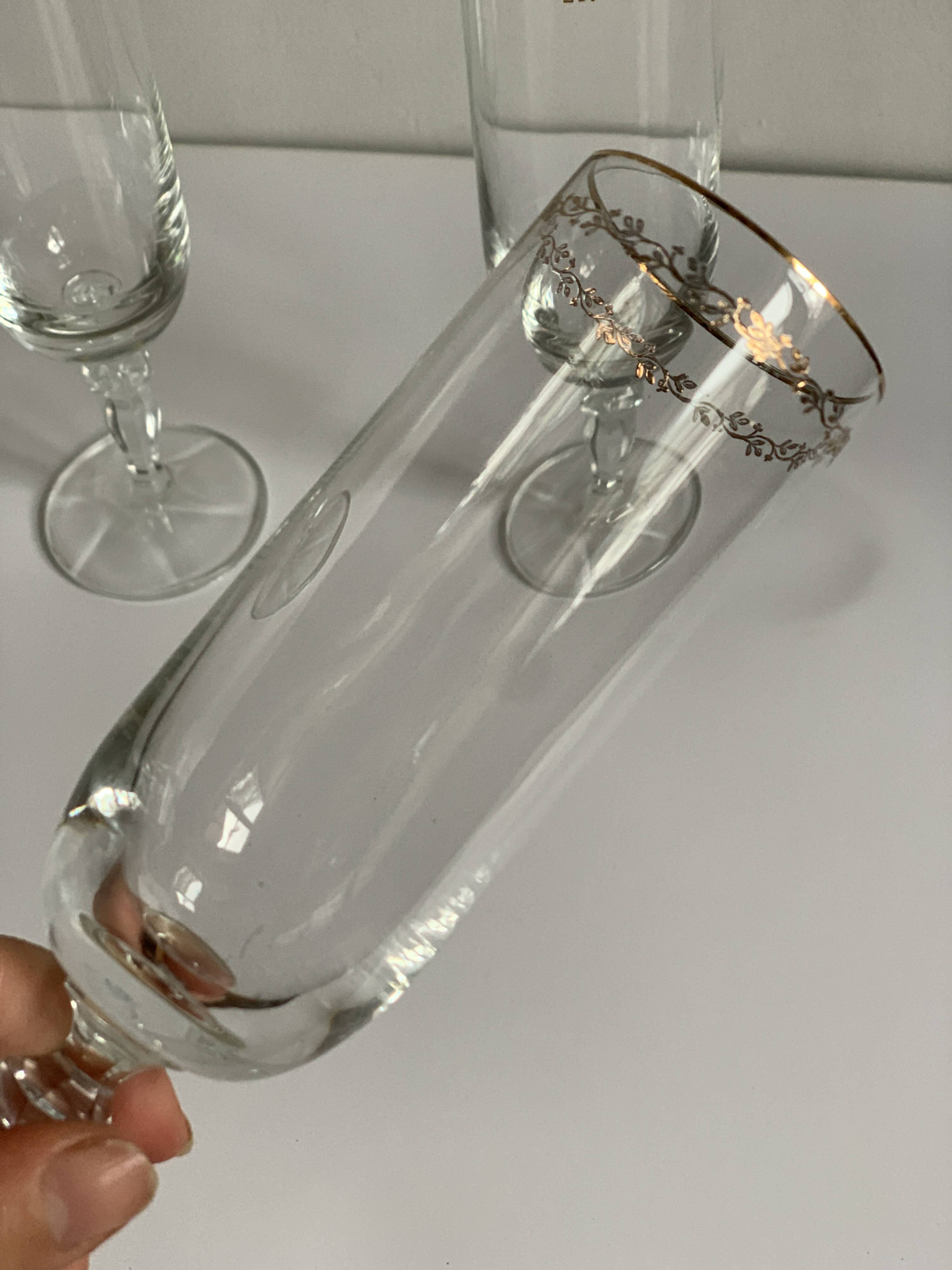 Crystal champagne flutes