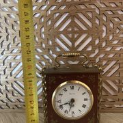 Old alarm clock to go back year 60 blessing west Germany in wood and metal