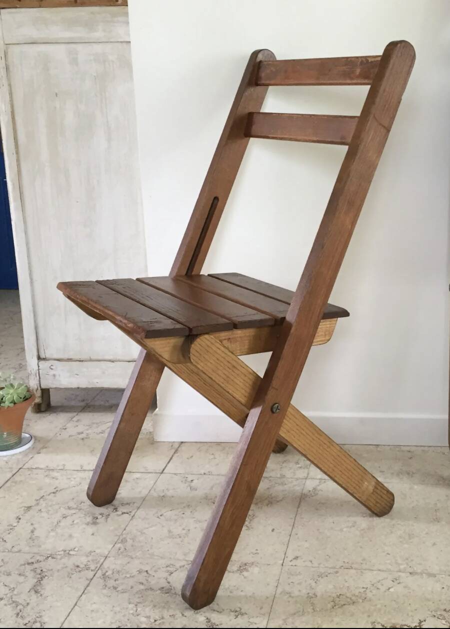 Folding chairs "by the wood fire"
