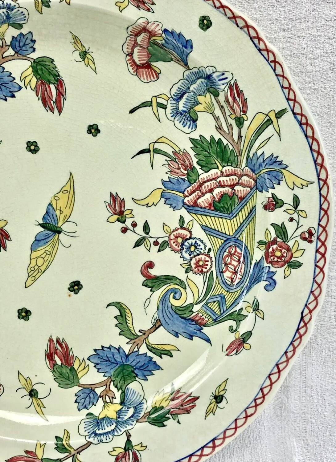 Round semi-hollow dish 31 cm Gien cornucopia XIX