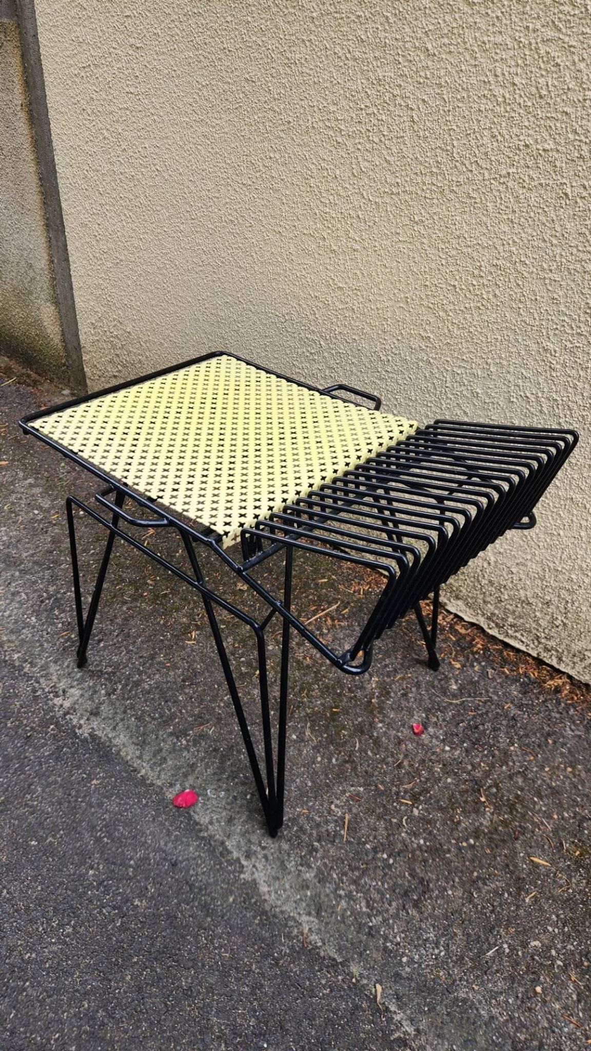 Side table / Magazine rack in the style of Mathieu Matégot - Vintage design