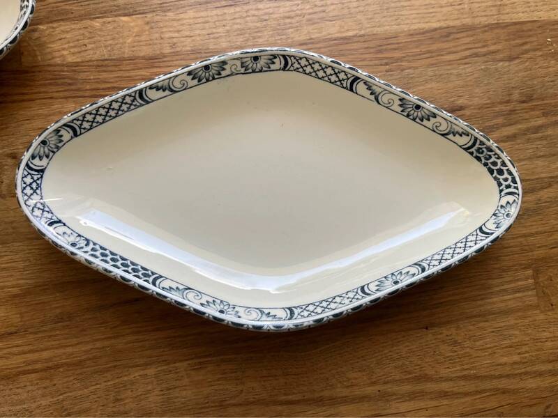 Antique earthenware dishes from Salins - Terre de fer