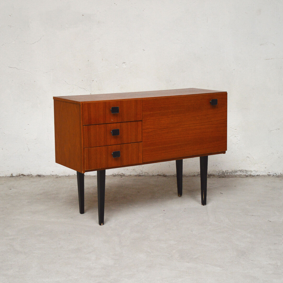 Vintage entrance furniture