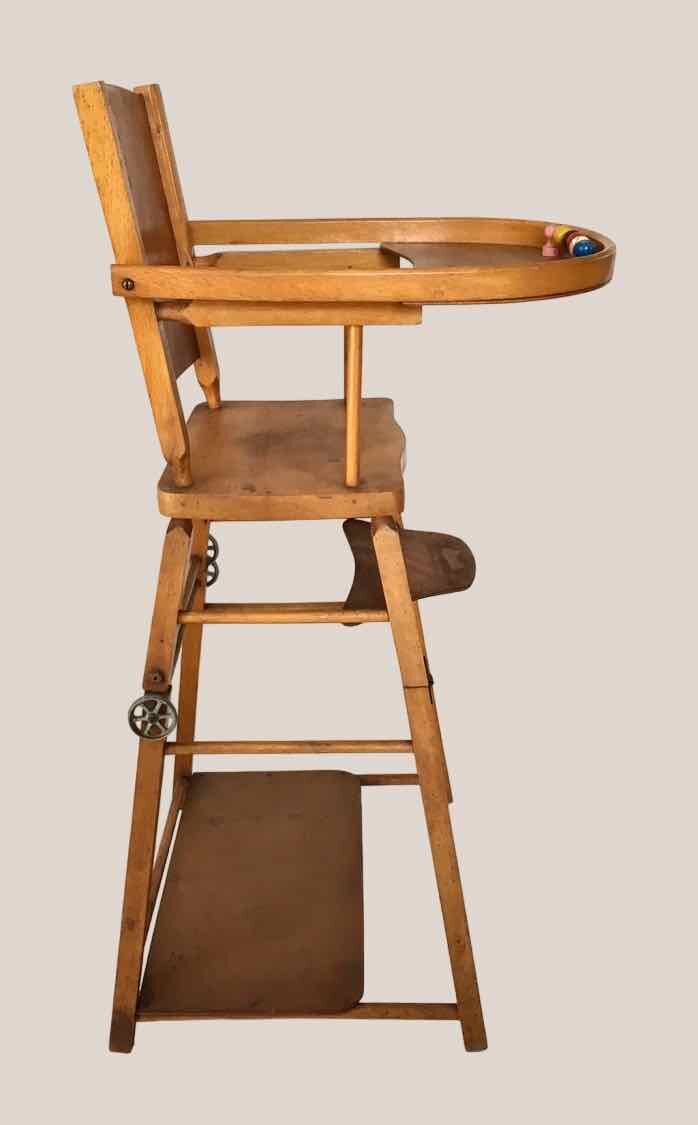 Bécassine doll high chair