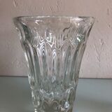 Deux vases en verre taillé vintage années 60-70