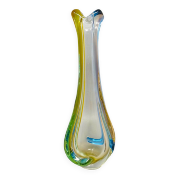 Magnifique vase de Murano des années 1960 par Flavio Poli. Fabriqué en Italie.