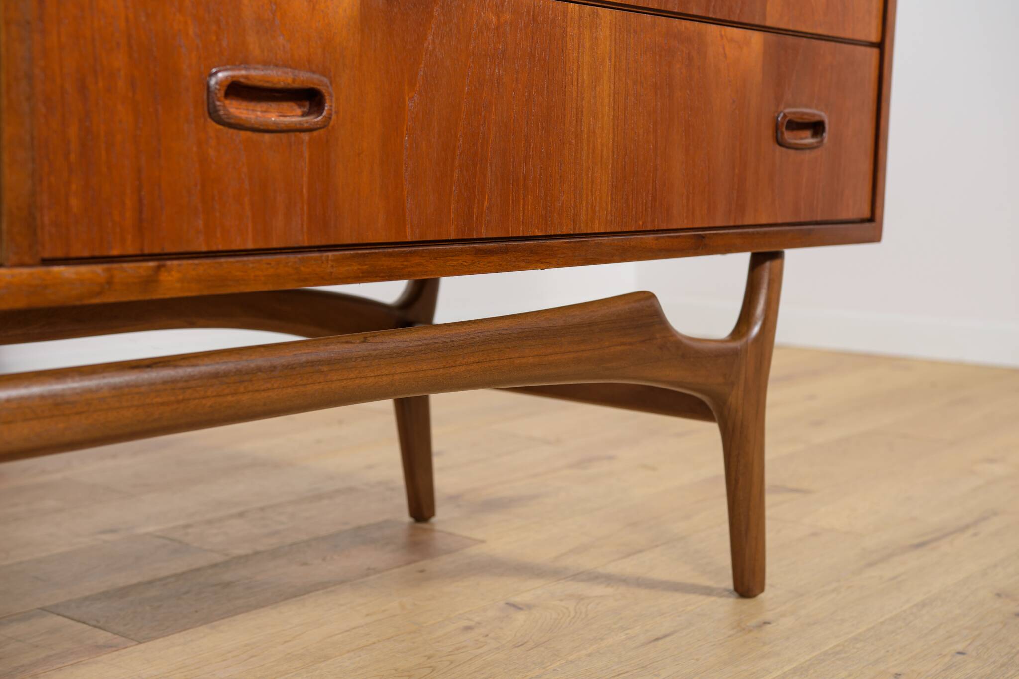Mid-Century Teak Sideboard from Greaves & Thomas, United Kingdom, 1960s