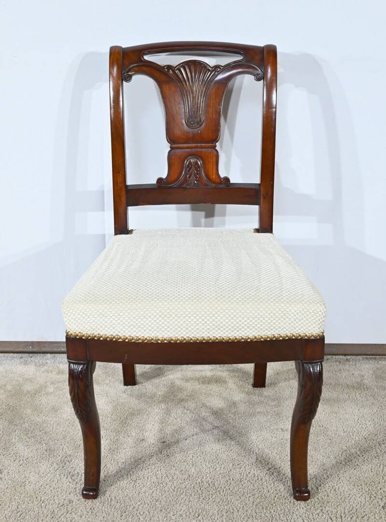 Suite of 5 Cuban Mahogany Chairs, Restoration Period – Early 19th Century