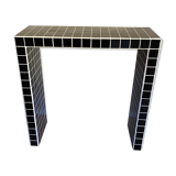 Black high console white seal