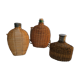 Trio de bouteilles en osier tressé