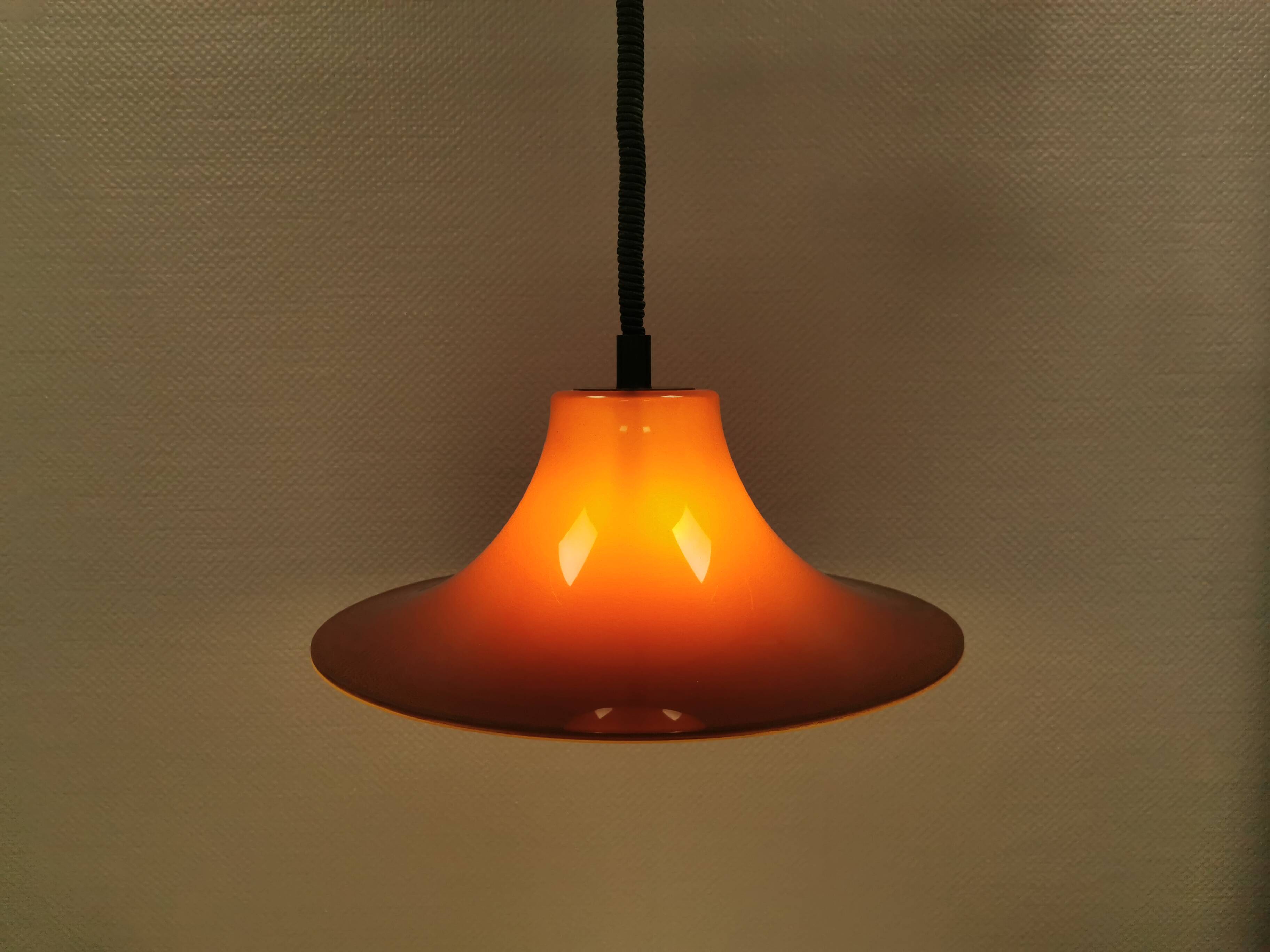 Lampe à suspension Jo Hammerborg pour Fog&Mørup modèle Plain de 1977.