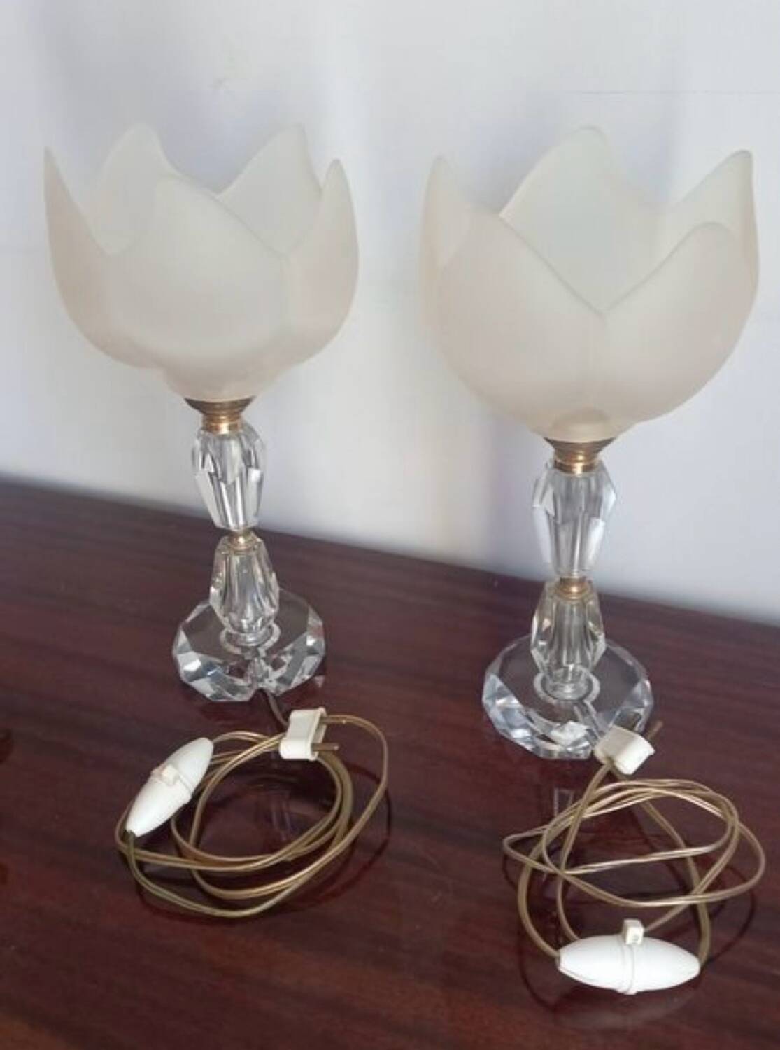 Pair of vintage table lamps in cut crystal and glass tulip.