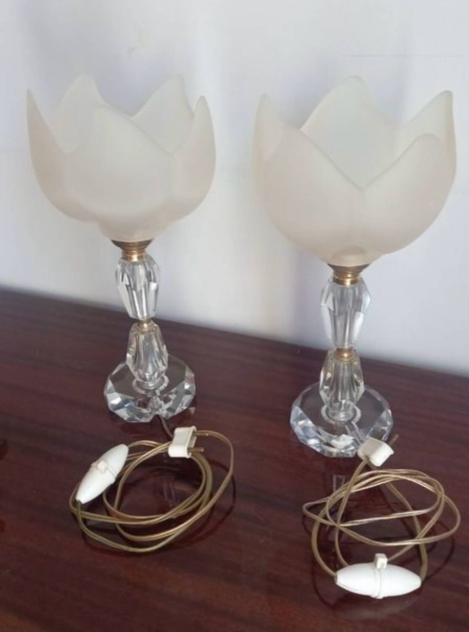 Pair of vintage table lamps in cut crystal and glass tulip.