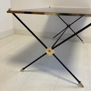 Coffee tabl