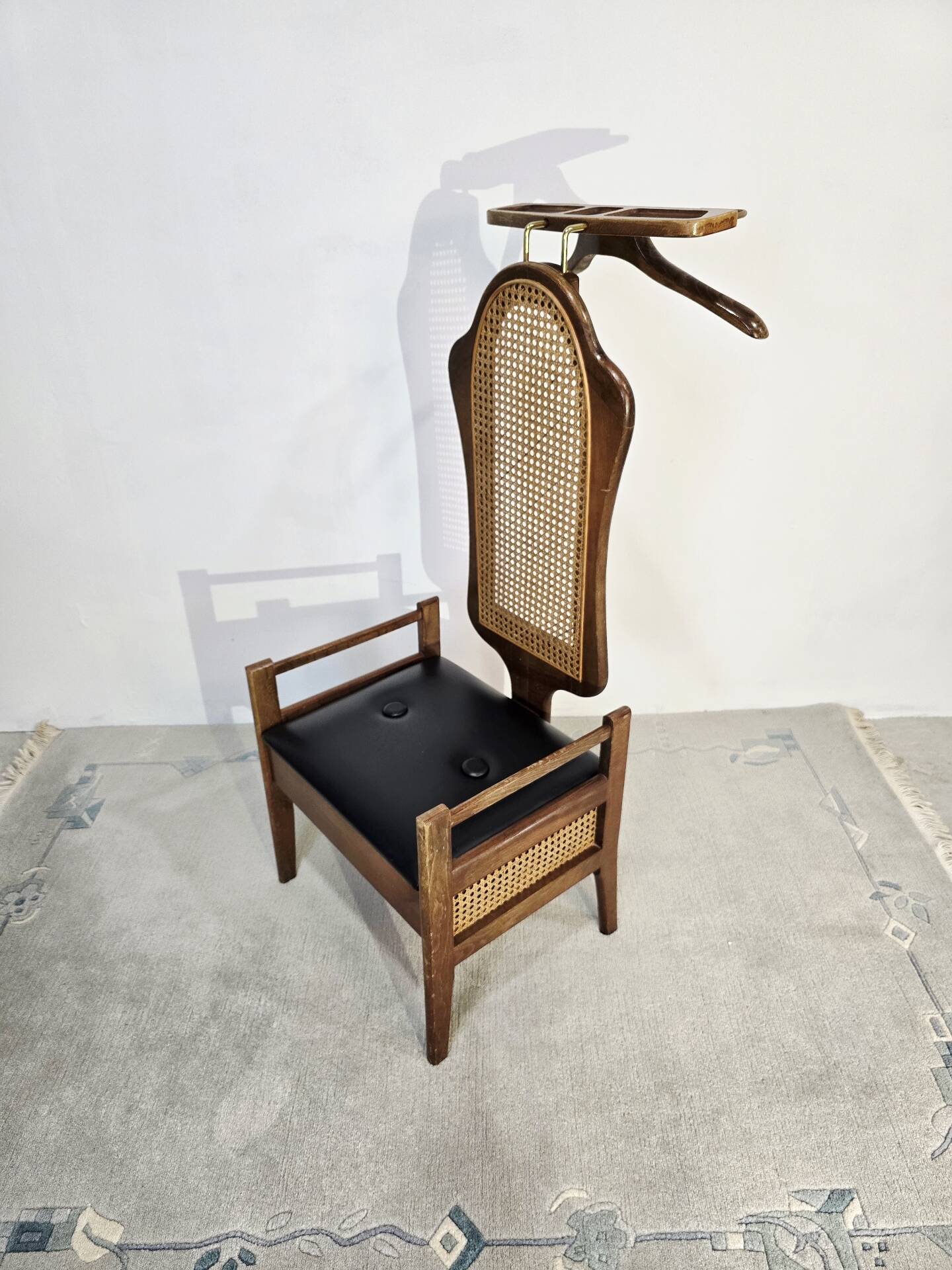 Chaise de hall en bois dur vintage avec rangement caché et porte-vêtements – Canne B