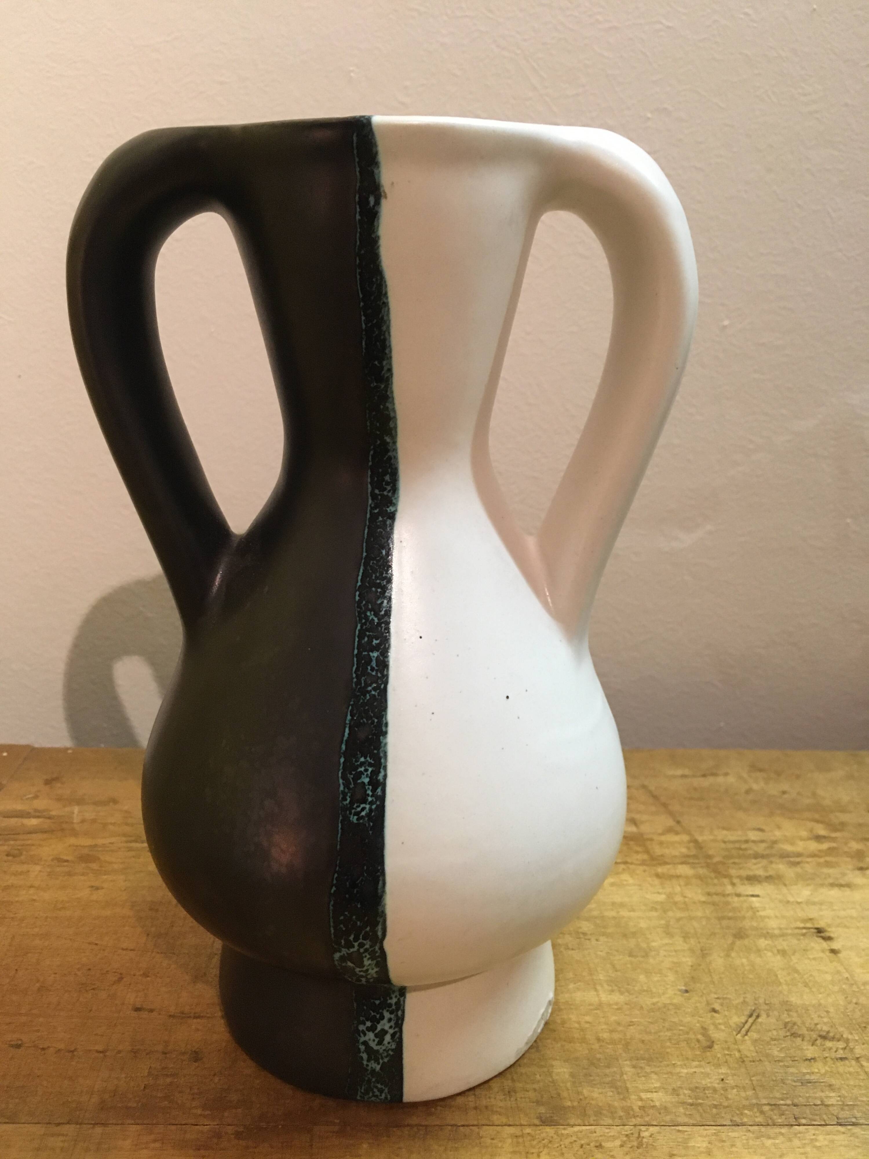 Black and white Vallauris vase, H. Caillet flower, vintage graphic 1960 1970