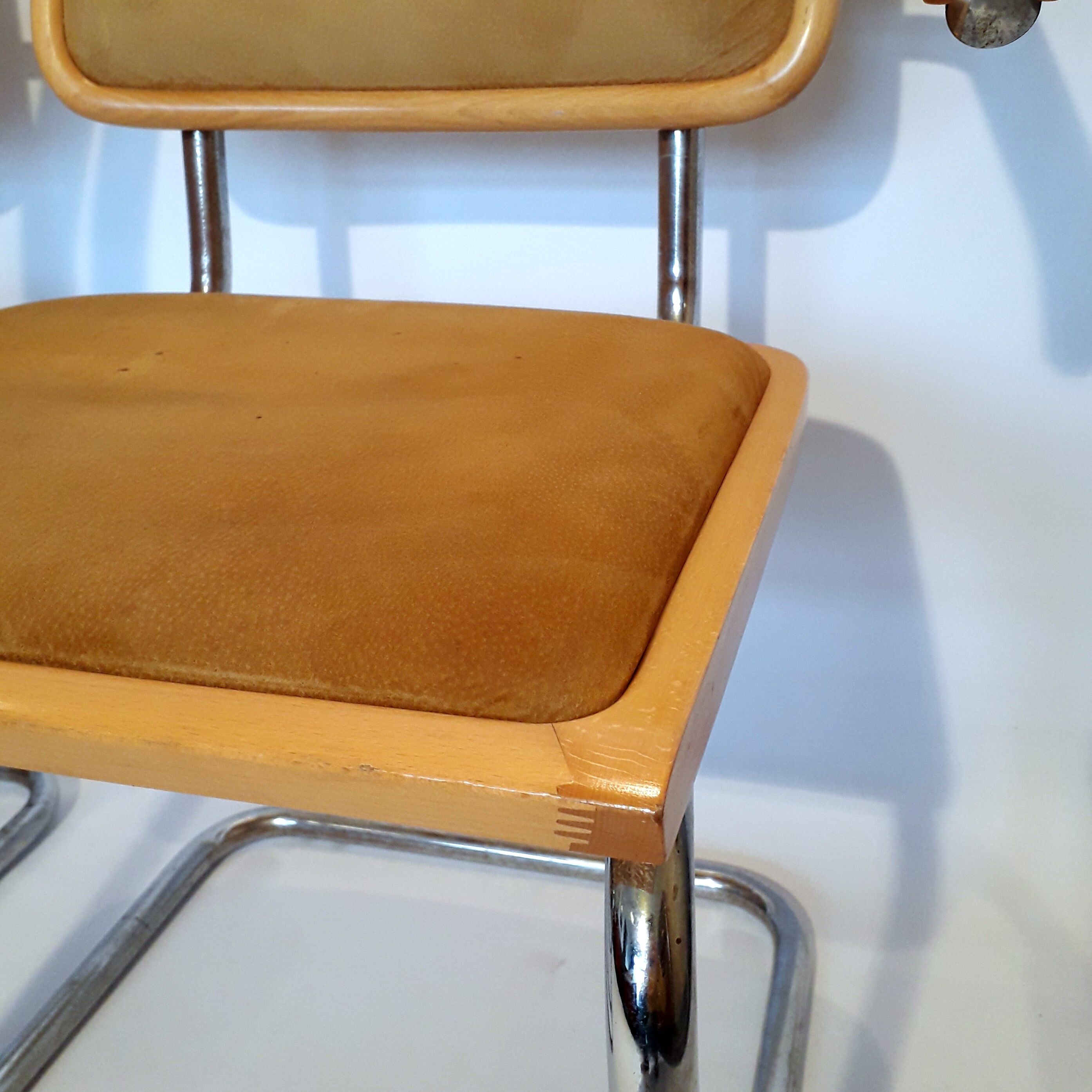Pair of B64 chairs in leather crust by Marcel Breuer