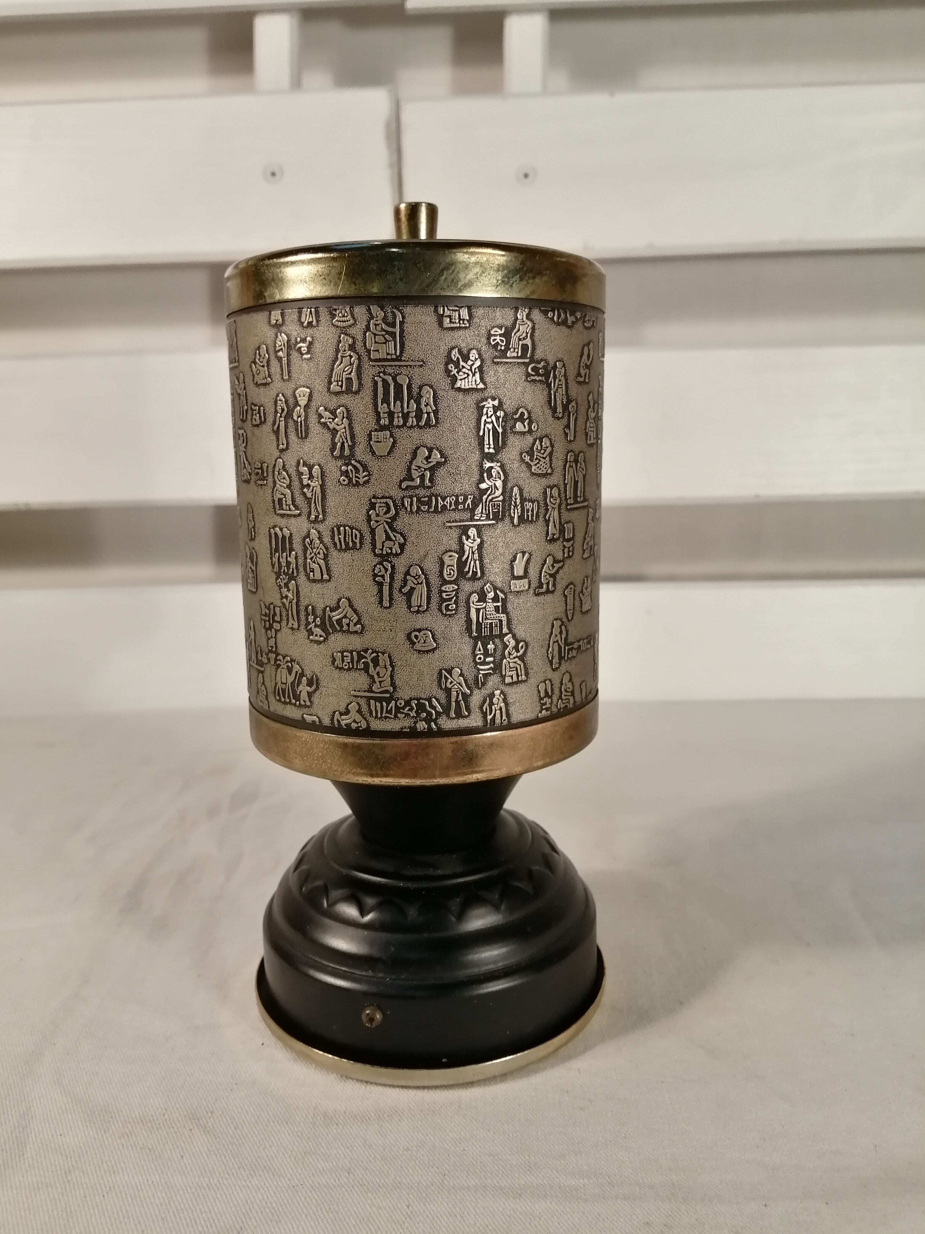 Keiwa Musical Cigarette Holder - Vintage