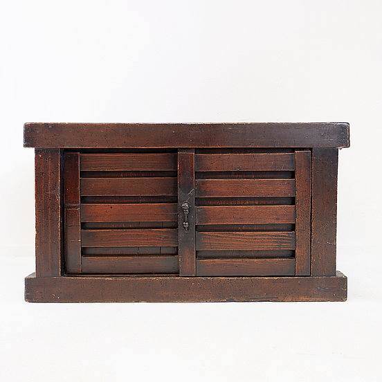 Ancien todana tansu japonais