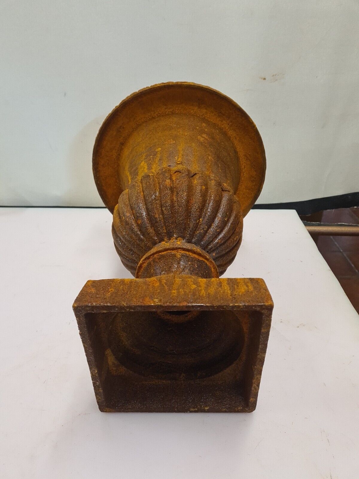 Medici cast iron vase