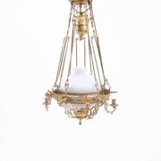 Lustre en laiton de la première moitié du XXe siècle.