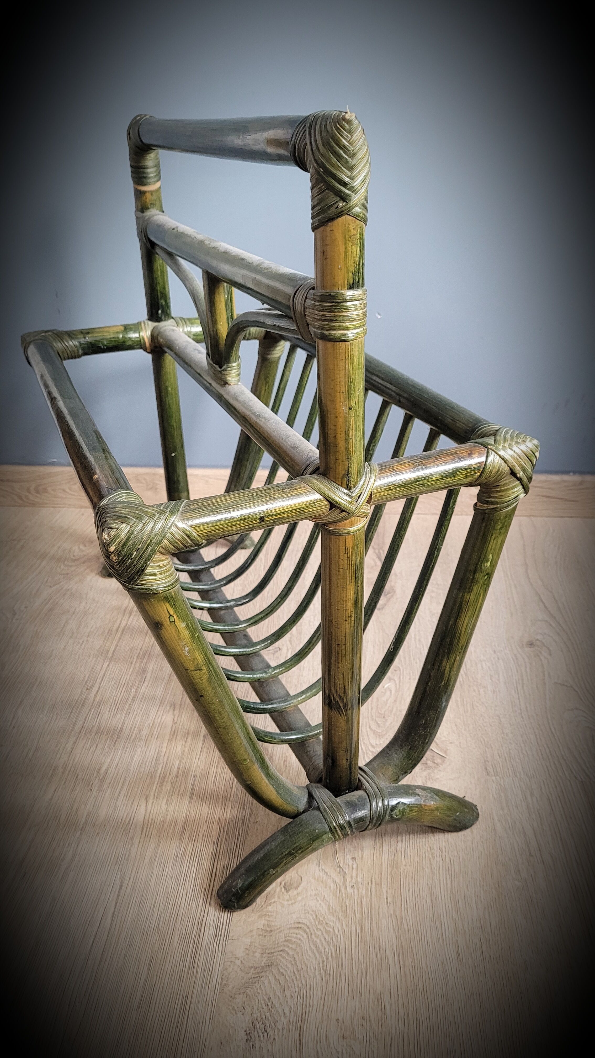 Green rattan bamboo review holder