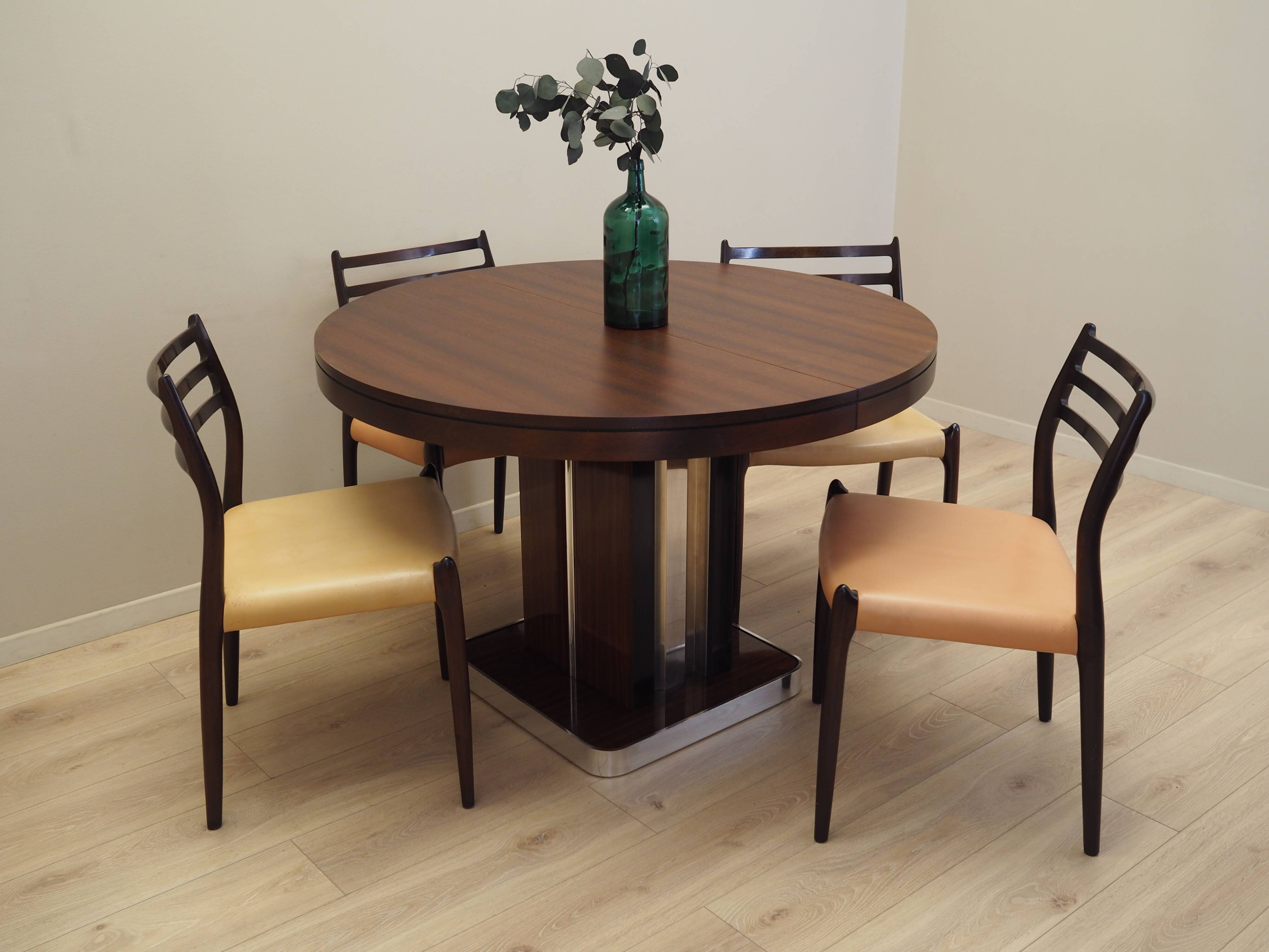 Round mahogany table, Italian design, 1970s, production: Italy