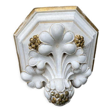 Console d’applique murale dorée