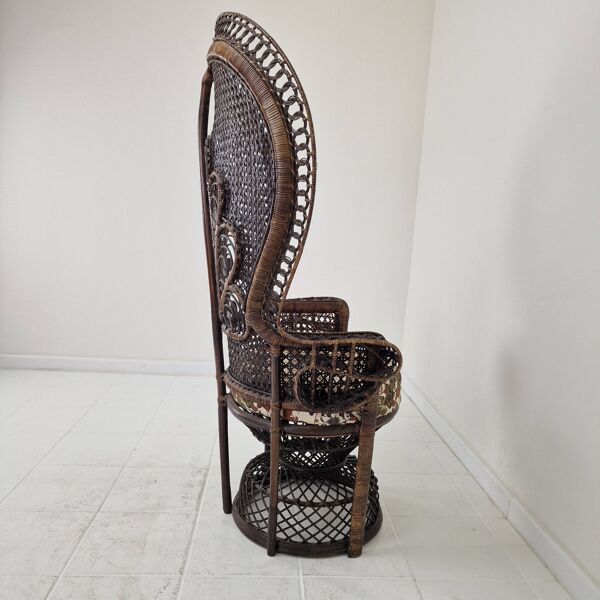Chaise en rotin et osier Emmanuelle ou Paon des années 1960, Italie.