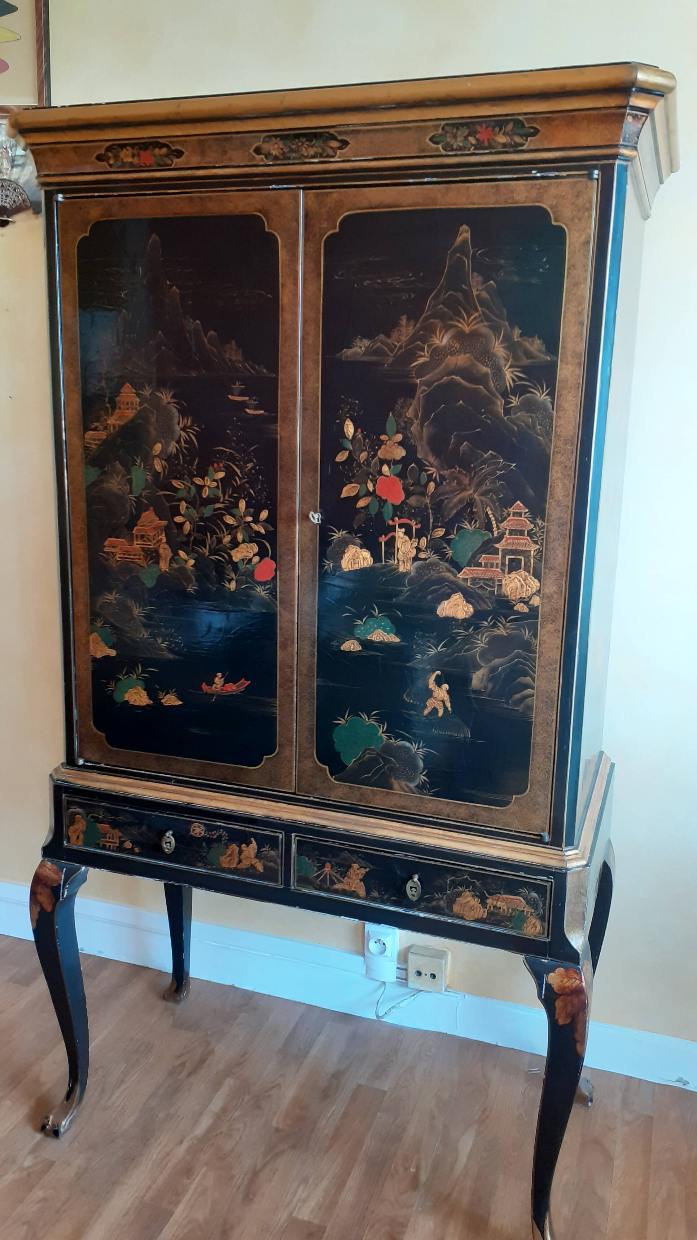 Meuble style chinois laqué