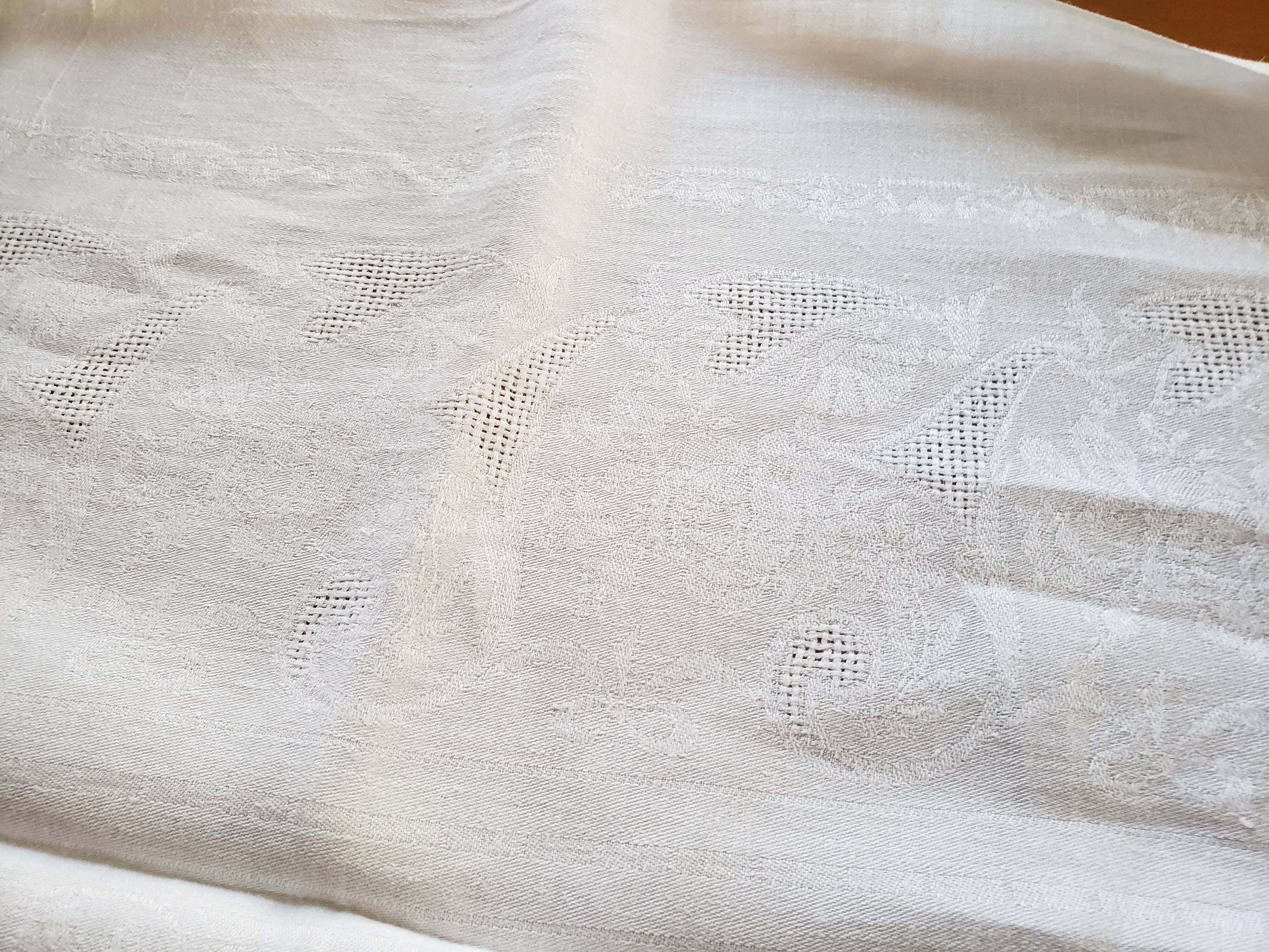 Nappe ancienne damassée + 12 serviettes