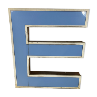 Old sign letter E