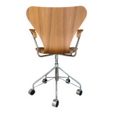 Armchair by Arne Jacobsen