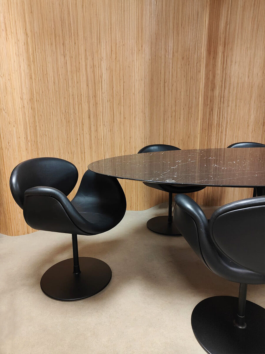 Vintage Eero Saarinen Knoll oval tulip marble dining table