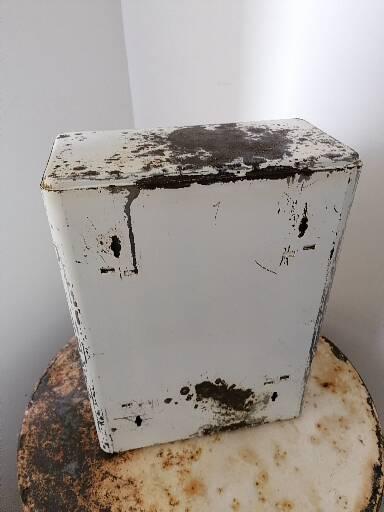 Metal wall toilet cabinet