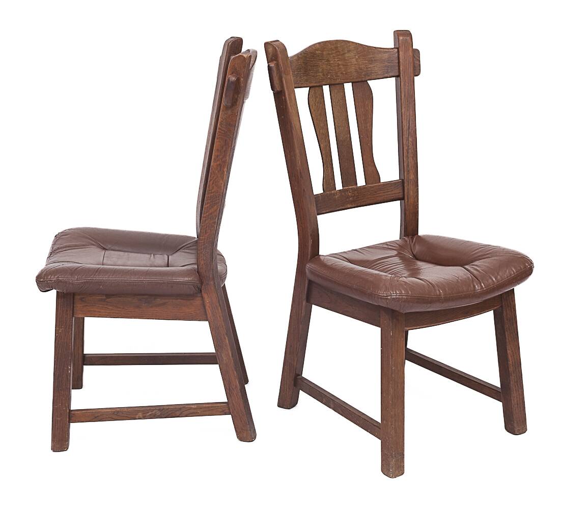Set of 4 dining room chairs