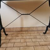 Table bistrot dessus marbre pieds fonte avec plateau tourant