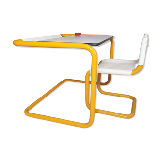 Bureau & chaise par Marc Berthier