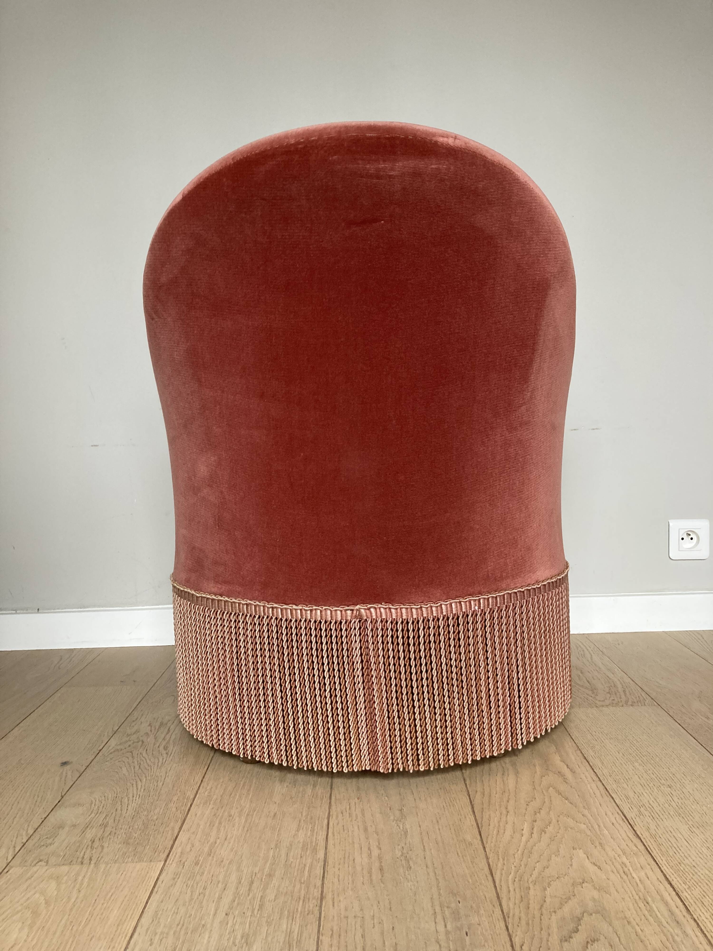Velvet toad armchair