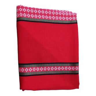 Red, white/black and green rectangular tablecloth