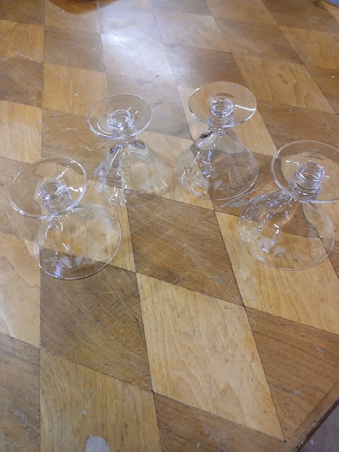 4 coupes à champagne anciens