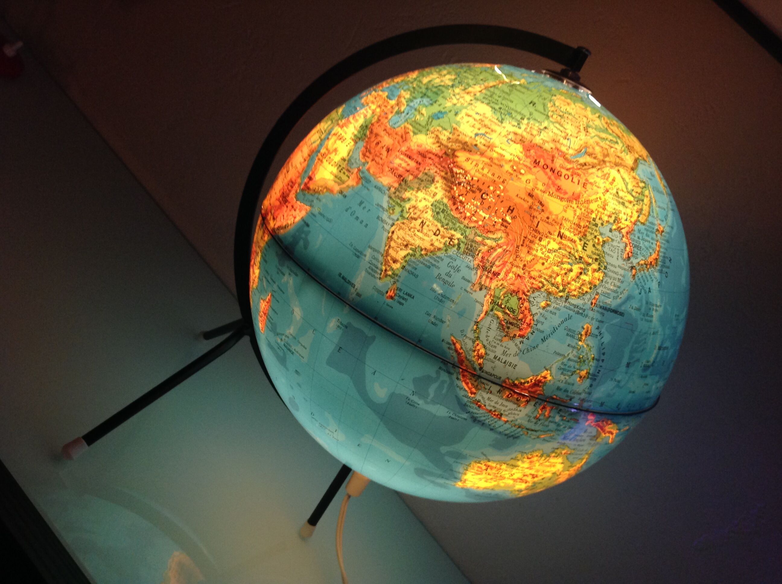 Light earth globe tripod 50/60