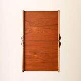 Paire de tables de chevet scandinaves des années 1950 avec étagère